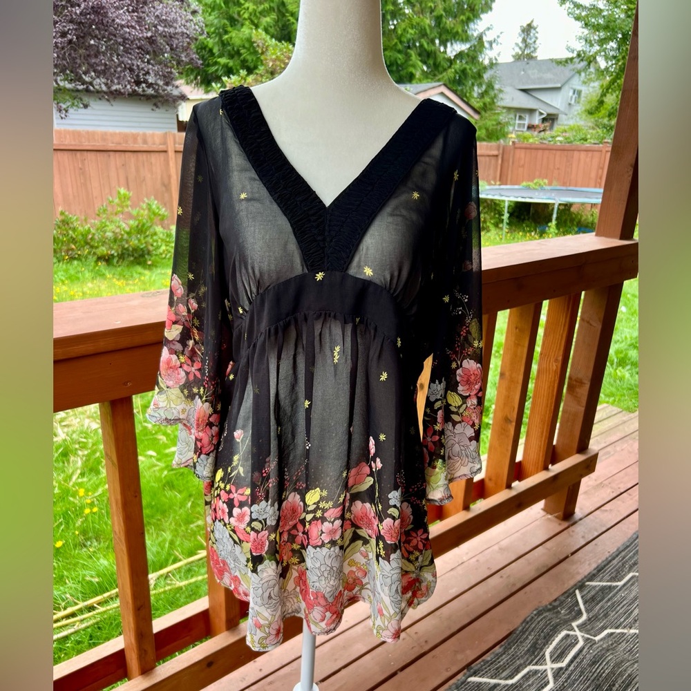 Anthropologie Daniel Rainn Short Sleeve Black Sheer Floral Blouse